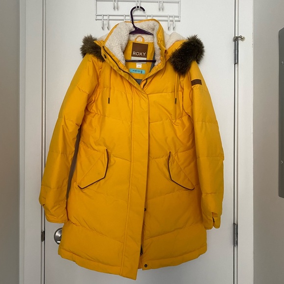 Beautiful gold winter jacket - Picture 8 of 8